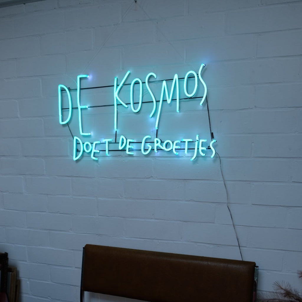 De Kosmos doet de groetjes di Kelly Hortense